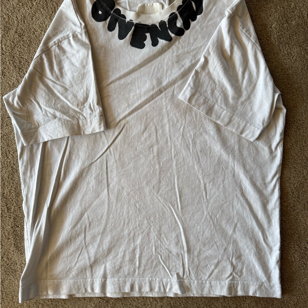Givenchy White Short-Sleeve Scoop Neck Top with Black Neck Graphic Size Large